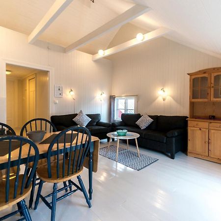 Tyskhella Rorbuer Apartment Kabelvag Bagian luar foto