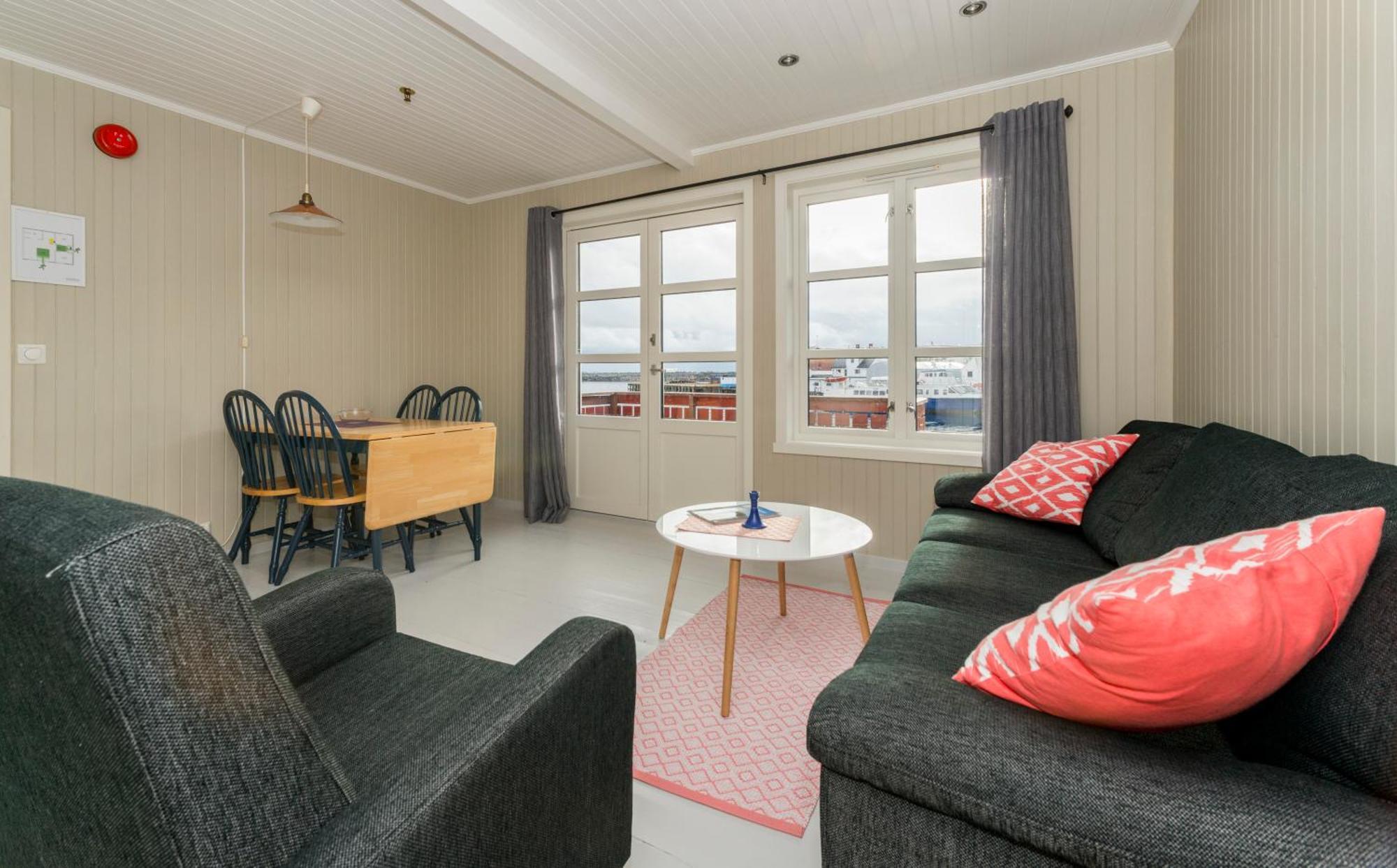 Tyskhella Rorbuer Apartment Kabelvag Bagian luar foto