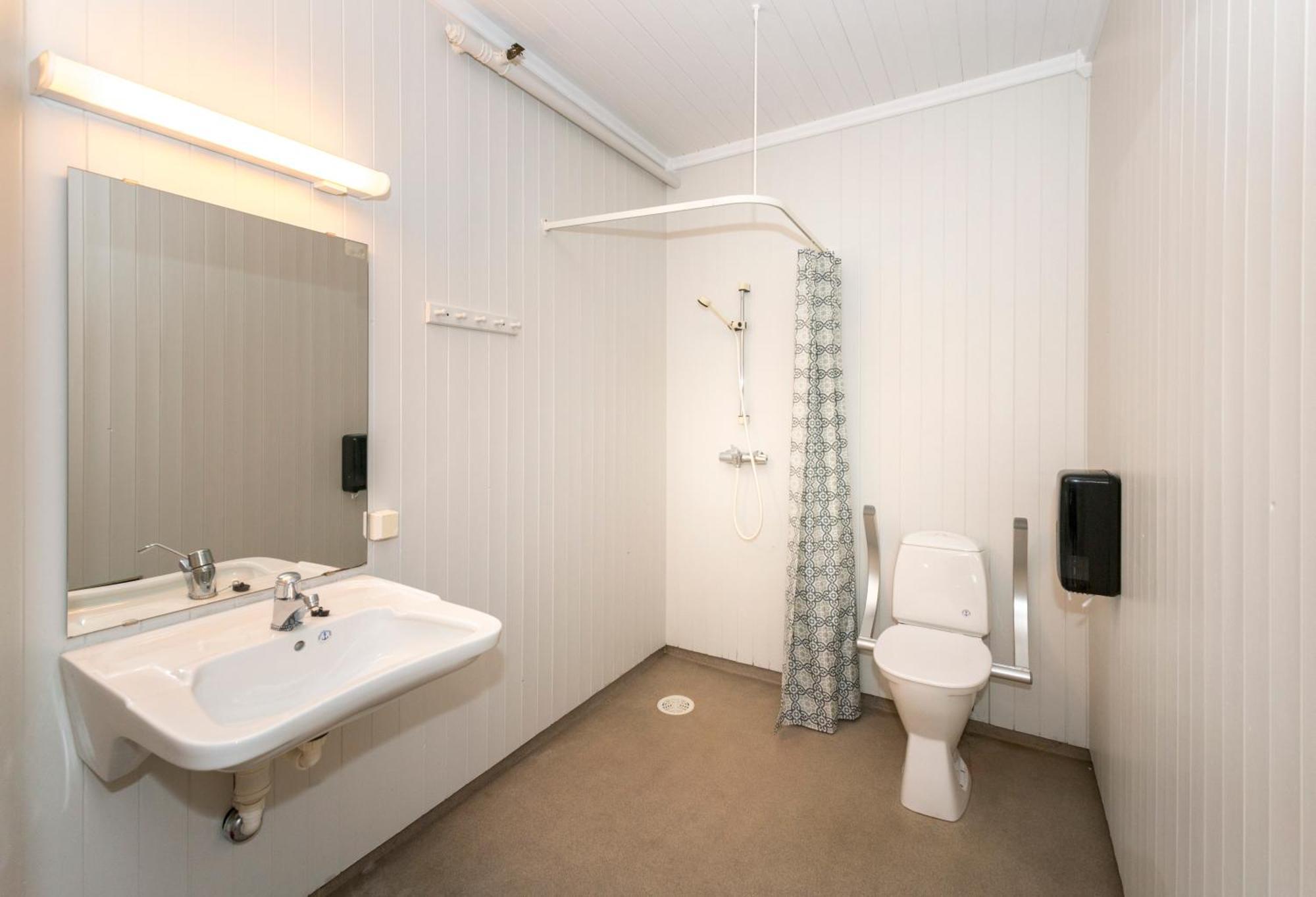 Tyskhella Rorbuer Apartment Kabelvag Bagian luar foto