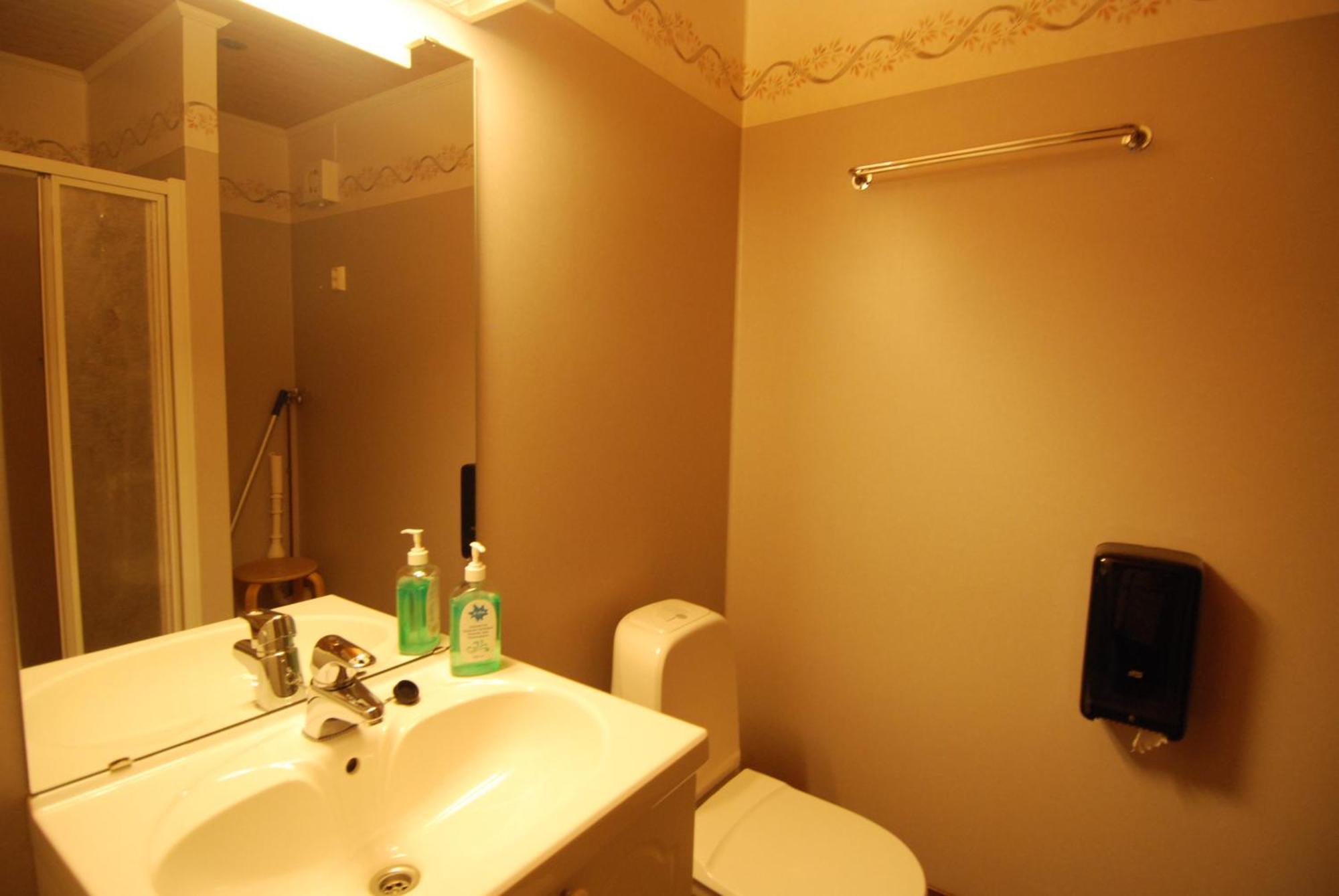 Tyskhella Rorbuer Apartment Kabelvag Bagian luar foto