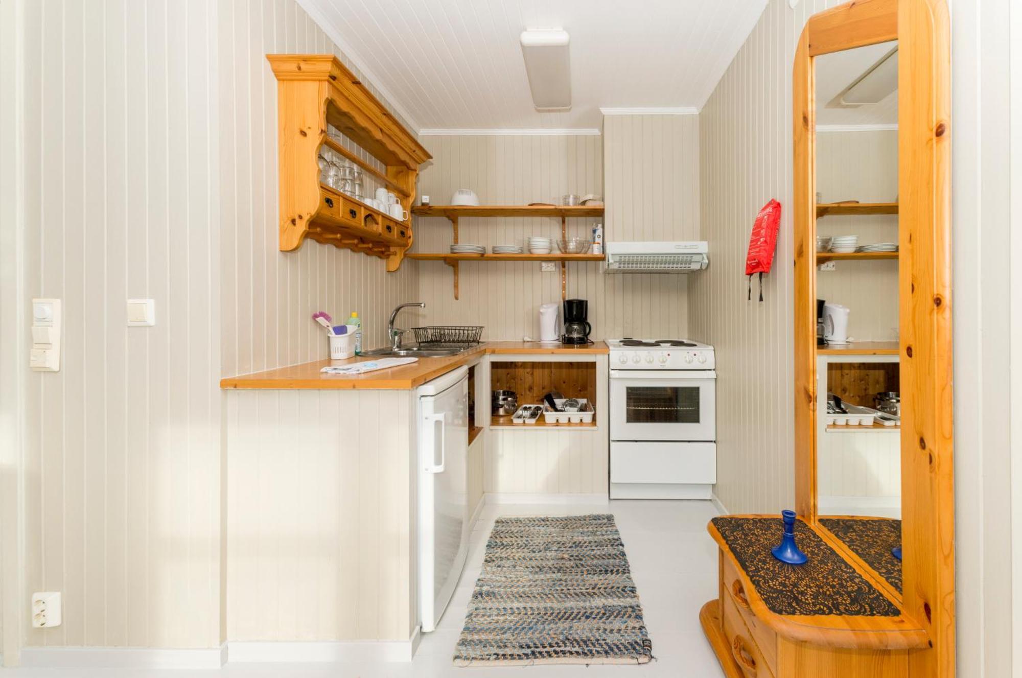 Tyskhella Rorbuer Apartment Kabelvag Bagian luar foto